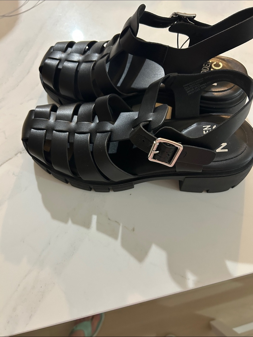 Women's Black Woven Fisherman Sandals with Buckle Closure